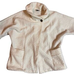 Papa Cozy Cream White Textured Jacket. Made in ITALY. L/XL. Roomy. Warm.